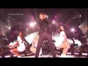 Robin Thicke kicks off 2013 iHeartRadio Music Festival with ‘Blurred ...
