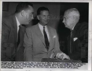 1954 Press Photo Gen Mgr Frank Lane of White Sox at the major League