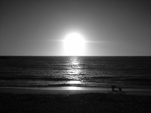 Black_and_White_Summer_Sunset_by_GloFro.jpg