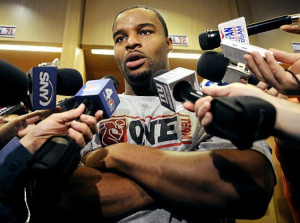 Osi-umenyiora-2013-nfl-defensive-player-of-the-year.jpg