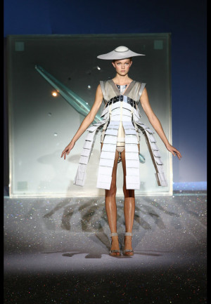 Hussein Chalayan Pictures