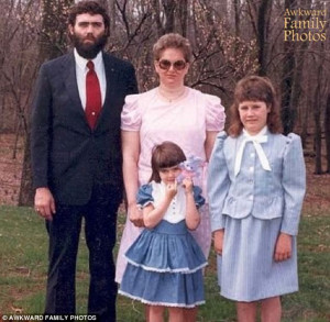 Easter's awkward family photos include horrified children and bone ...
