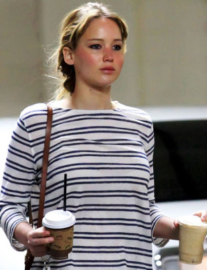 Jennifer Lawrence Wears Makeup on a Coffee Run on March 23, 2012 ...