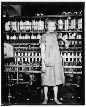 CHILD LABOR DURING THE YEAR 1800,1900 IN THE UNITED STATES