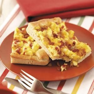 Breakfast pizza recipe