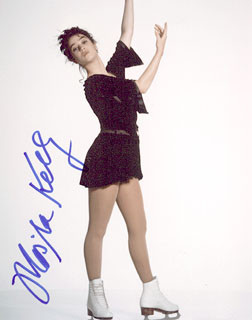 Moira Kelly on skates with Autograph [Pic]