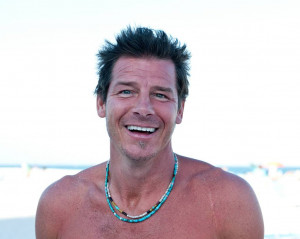 Ty Pennington , Selfie