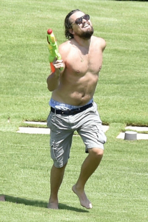 Photo of the Day: Leonardo DiCaprio with a Watergun Is the Most ...