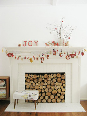 10 Creative Ways to Decorate Your Non-Working Fireplace