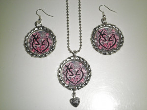 Displaying 17 Images For Browning Logo Buck And Doe Wallpaper