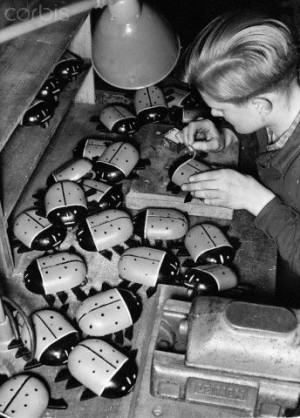 Hitler Youth boys are producing toys for Christmas, in November 1942 ...