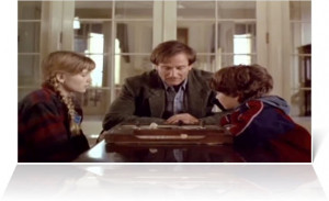 Robin Williams (Alan Parrish), Kirsten Dunst (Judy Shepherd), and ...
