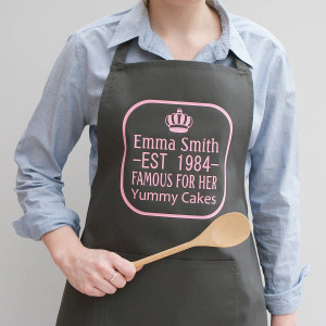 original_personalised-queen-of-the-kitchen-apron.jpg