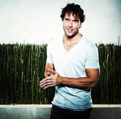 Dane Cook. Literally the most gorgeous man ever!!!! Cannot wait to see ...