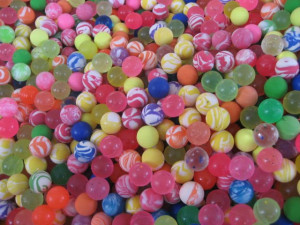 small bouncy balls