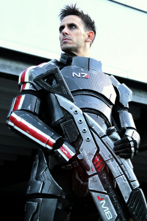 Mass Effect. Commander Shepard cosplay - 9 Commander Shepard Cosplays