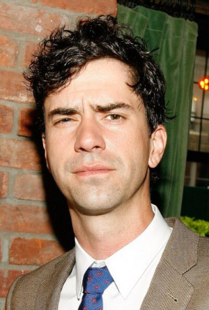 Hamish Linklater - The New Adventures of Old Christine and The Crazy ...