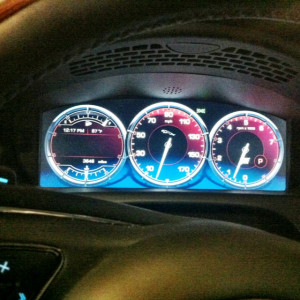 Digital LCD gauge cluster on the 2012 Jaguar XJL: Tech Dashboards ...