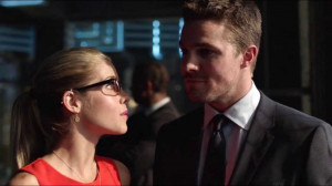Arrow Season 2 Finale Featured Oliver/Felicity Kiss That Was Cut 1