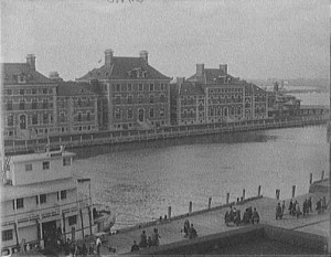 New York, N.Y., immigrants' landing, Ellis Island, between 1910 and ...