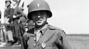 Audie Murphy - Entering Hollywood (TV-14; 03:45) After returning from ...