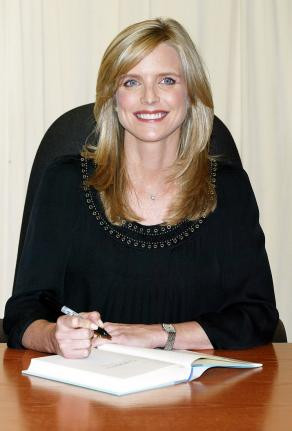 COURTNEY THORNE-SMITH BOOK SIGNING IN NEW YORK
