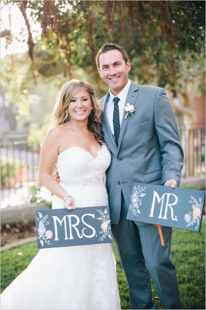 mr-and-mrs-chalkboard-signs.jpg
