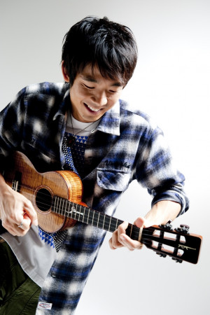 Jake Shimabukuro. my passion in ukulele starts in him.