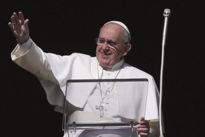 Pope Francis blesses during his Sunday Angelus prayer in Saint Peter's ...