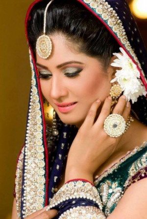 ... shayari Qayamat Sms Beautiful Girl Love Sad Quotes in Hindi Urdu 2012