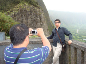 Natural symbiosis observed among tourists Rare instance of reciprocal