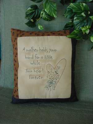 hutch primitive embroidery stitchery love heart family sayings craft