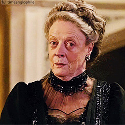 dowager+countess+of+grantham.gif