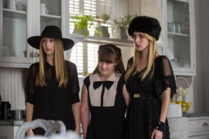 AMERICAN HORROR STORY: COVEN Recap – “The Magical Delights of ...