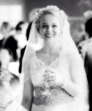 Amanda Abbington