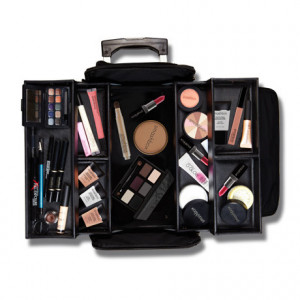 Go Back > Gallery For > Mac Makeup Starter Kit