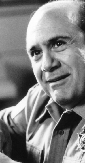 MV5BMTQ1NzA3NTI3Ml5BMl5BanBnXkFtZTcwNjAyMTAxMw@@._V1_SY1200_CR642,0 ...