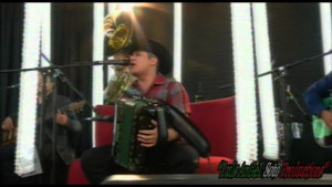 el remmy valenzuela se va muriendo mi alma en http youtu be ...