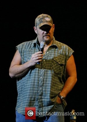 larry_the_cable_guy_performing_at_the_warner_theater_1763865.jpg
