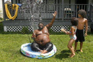 this BB Code for forums: [url=http://funny.piz18.com/funny-pool-party ...