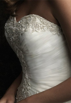 Allure 8769 Wedding Dress