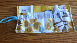 Quick Handmade Gift: DIY Travel First Aid Kit - great item to keep in ...