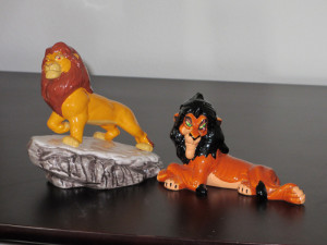Ceramic Mufasa and Scar Images