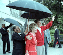 President and Mrs. Reagan return to the White House, 4/11/81