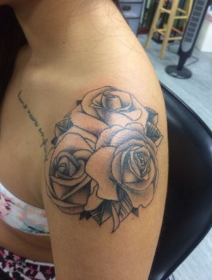 Shoulder Simple Rose Tattoos for Women