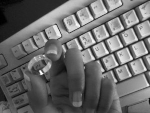 Ang malungkot na lovestory ay hindi yung mga kwento kung saan namatay ...