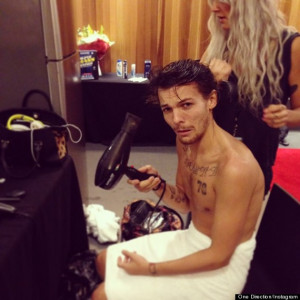 ... Louis Tomlinson Poses In Just A Towel In Topless Instagram Picture