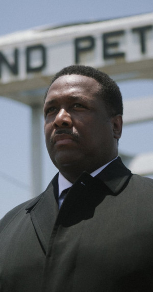 MV5BMTQ4MzkzMjY1NF5BMl5BanBnXkFtZTgwMTUxNzY3MzE@._V1_SY1200_CR585,0 ...