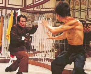 Enter the Dragon - Han battles Lee