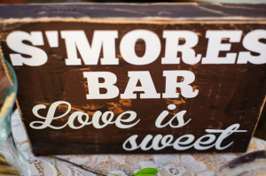 Custom canvas quote wall art sign - S'mores Bar love is sweet